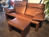 JORI, Linea JR 8780 Sofa mit JR 8700 Hocker JORI, Linea JR 8780 Sofa mit JR 8700 Hocker…